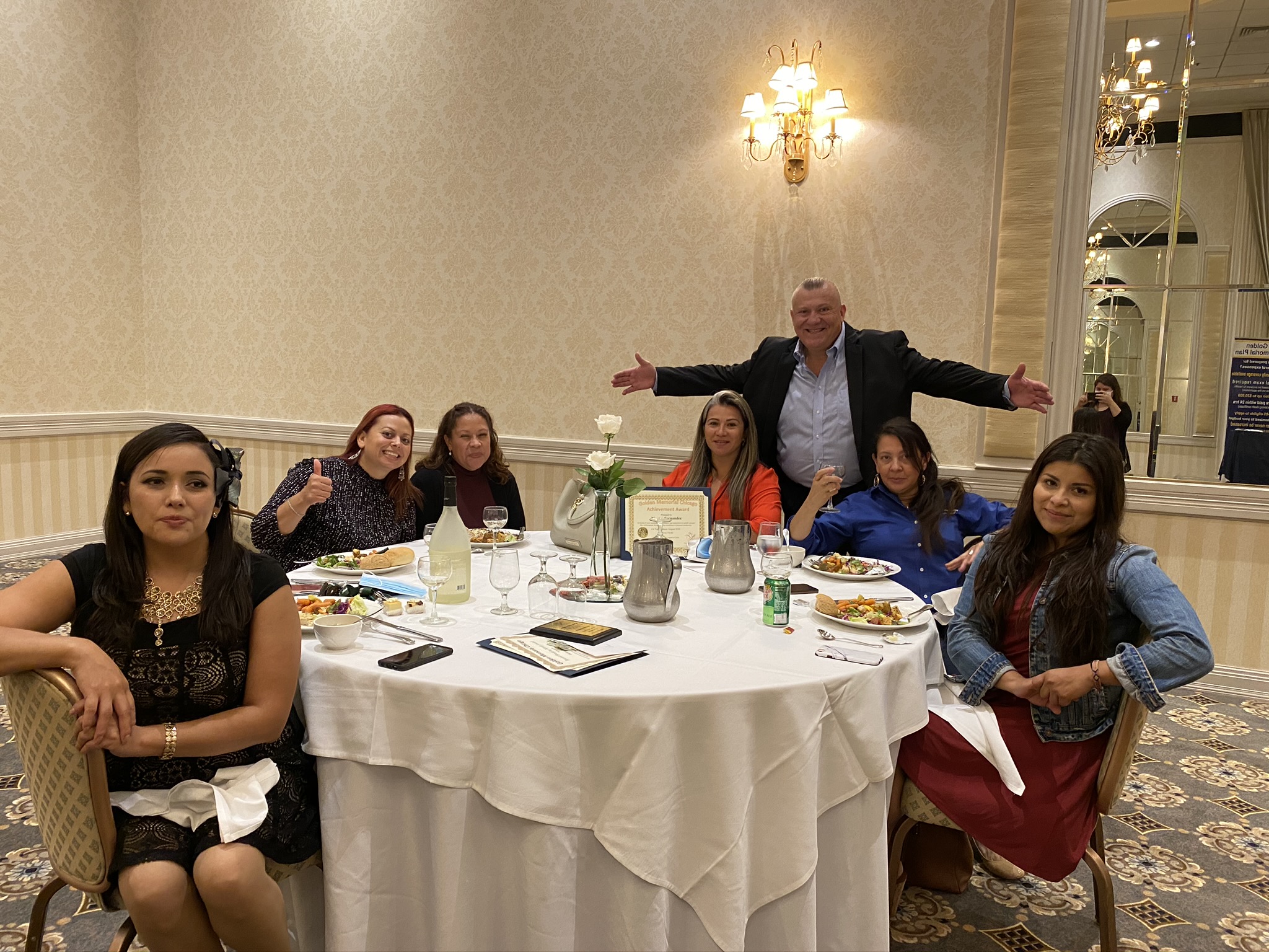 Martin Eichhorn teaching a pre-licensing insurance class to seated students
